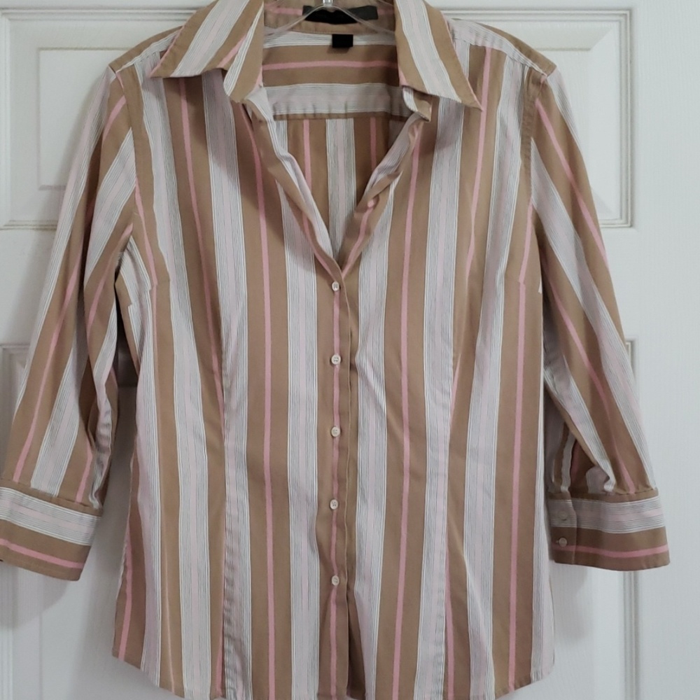 Express Button Down Top - Picture 4 of 4